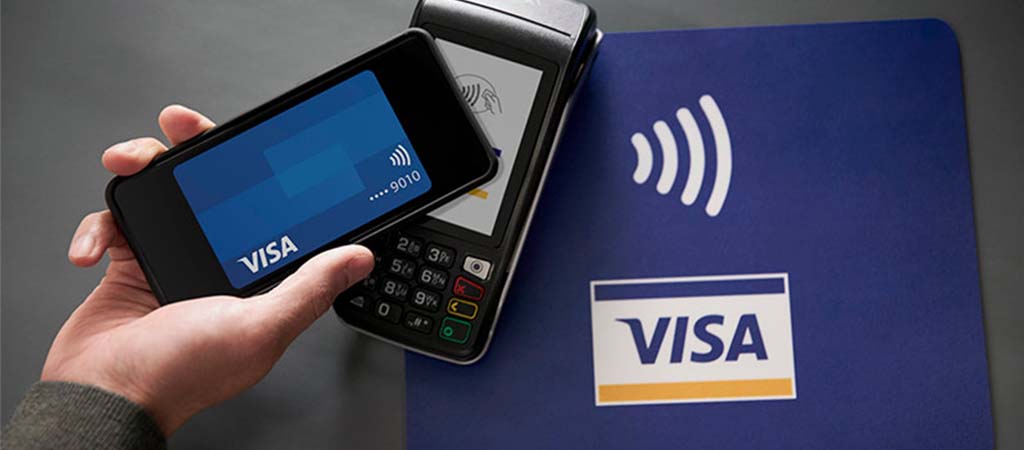 Visa kártya, érintéses fizetés, mobiltelefon, terminál, NFC technológia, digitális fizetés, Visa logó, modern pénzügyek